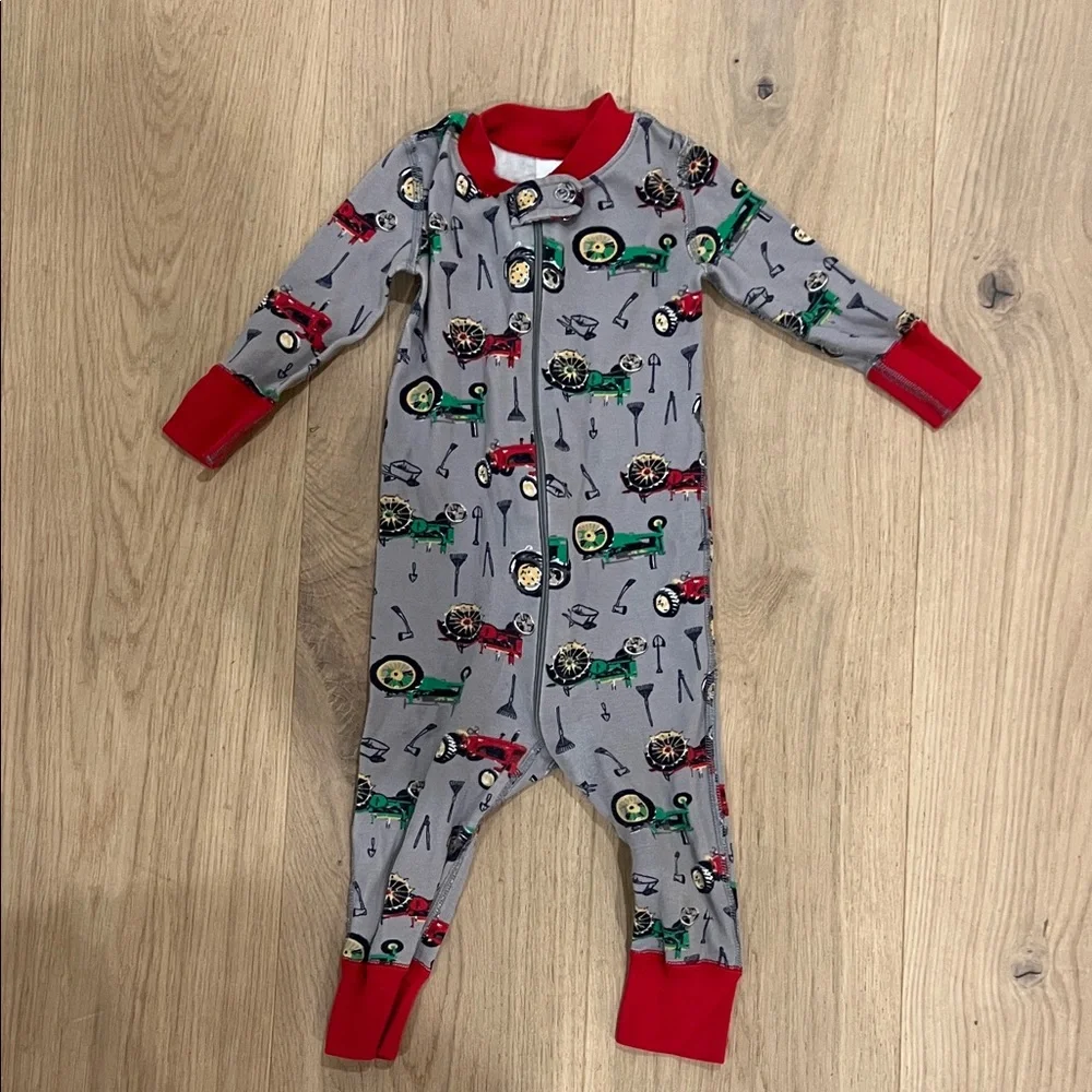 Hanna Andersson tractor pajamas 9-12 months - Picture 1 of 4